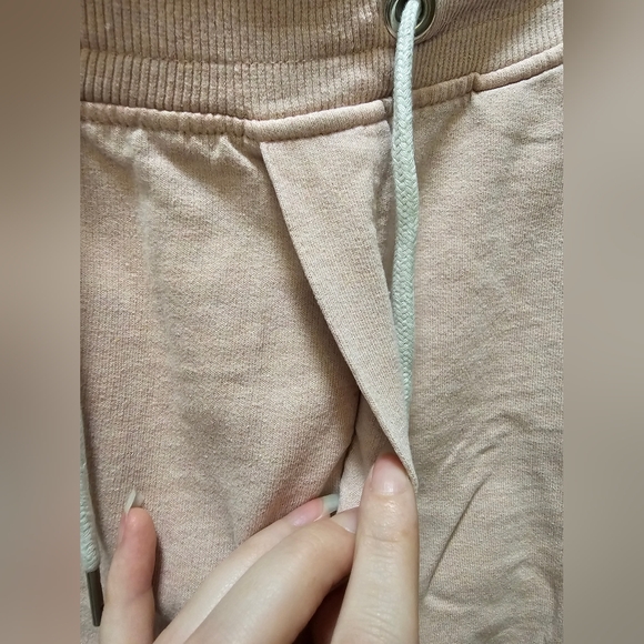 Free Planet light pink drawstring knit lounge shorts medium - Picture 4 of 8